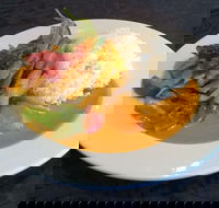 Hang Out Thai Restaurant Cafe - Renee