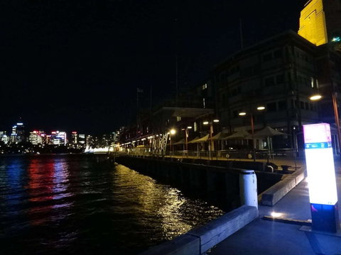 Simmer Cafe - Renee 0