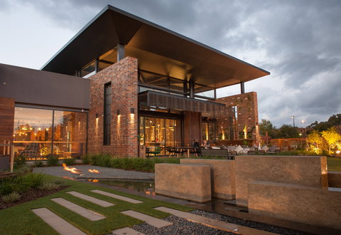 Junction Moama - Renee 1