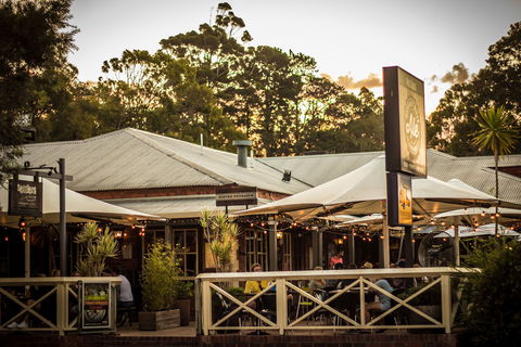 Settlers Tavern - Renee 0