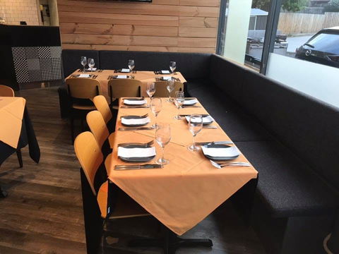 Tanatan Curry Place And Bar - Renee 0