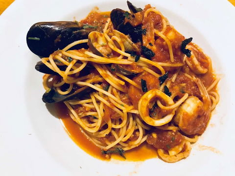 Farina Pizzeria - Renee 0