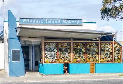 Flinders Island Bakery - Swimm 2