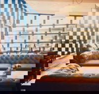 The Clubhouse Hotel - Internet Find