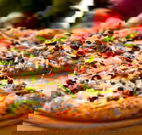 Pizza Hut - Elanora - Petrol Stations