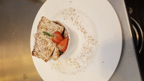 Three Little Pigs - Bar And Bistro - Internet Find 2