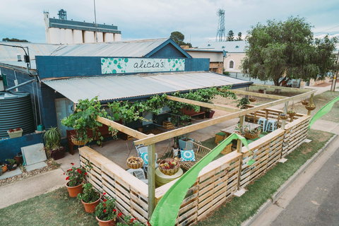 Alicia's Cafe - Renee 0