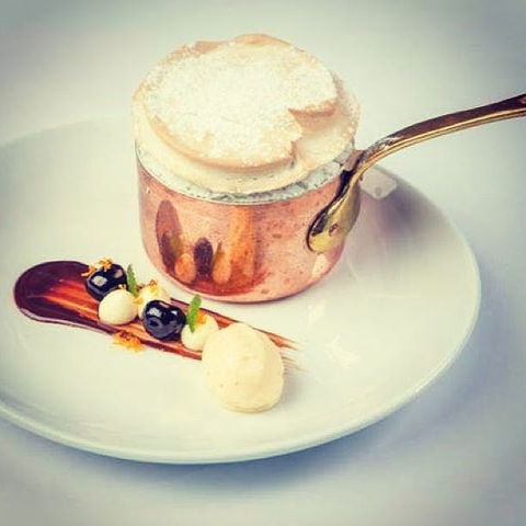 Lutèce Bistro & Wine Bar - Internet Find 0