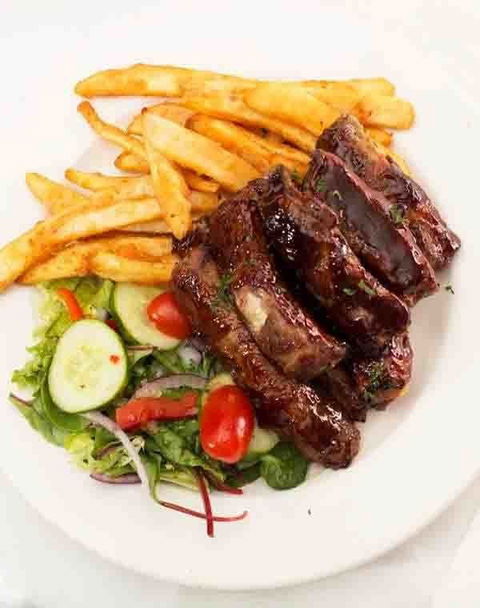 Sarvi Pizzeria & Restaurant - Qld Realsetate 0