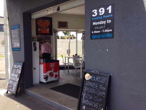 The Boulevard Takeaway - Renee 0