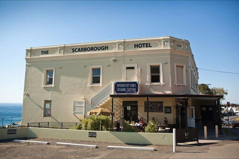 The Scarborough Hotel - Qld Realsetate 1
