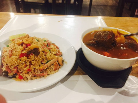 N' Thai Sing - Renee 0