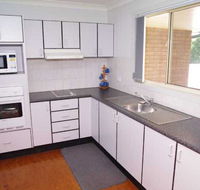 Bellhaven 1 17 Willow Street - Renee