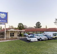 Bathurst Motor Inn - Internet Find