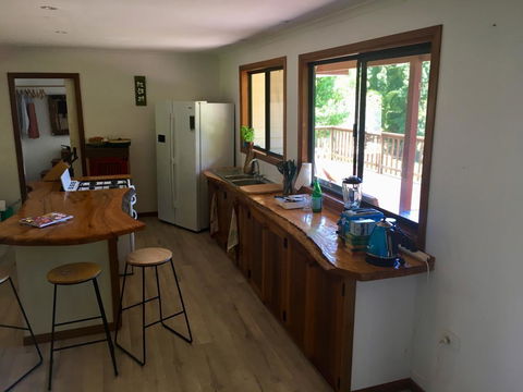 Yallaroo Cottage - Petrol Stations 5