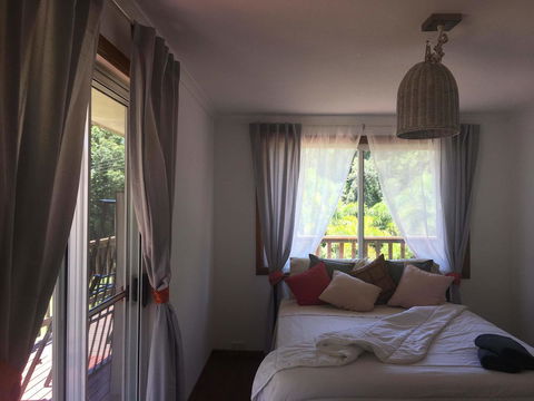 Yallaroo Cottage - Petrol Stations 19