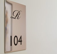 Remington Motor Inn - Renee