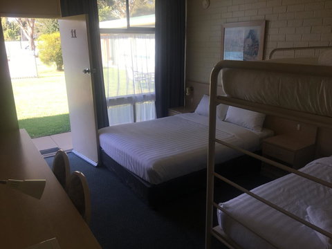 Junee Motor Inn - Qld Realsetate 16