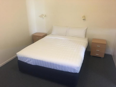 Junee Motor Inn - Qld Realsetate 20
