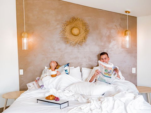 Waves Byron Bay - Renee 5