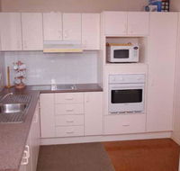 Bellhaven 2 17 Willow Street - Renee