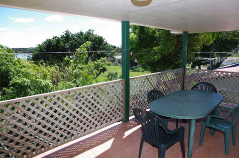 Bellhaven 2, 17 Willow Street - Renee 2