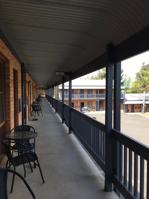 Bega Downs Motor Inn - Renee 9