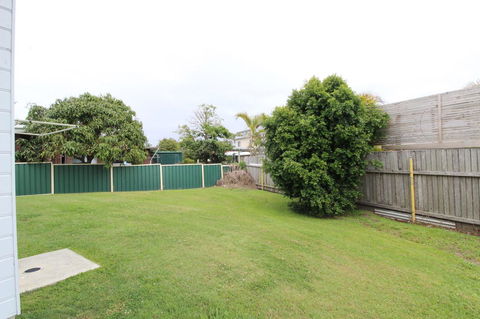 Anglesea, 17 Hodgson Street - Renee 12