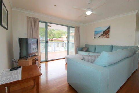 Anglesea, 17 Hodgson Street - Renee 2