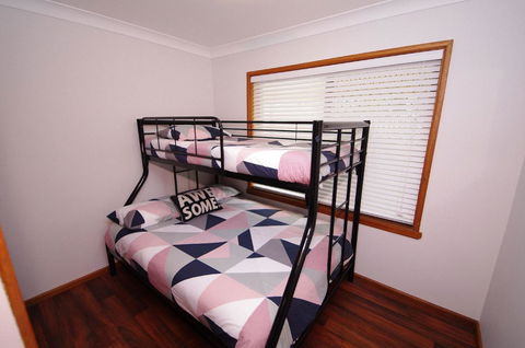 Breakaway, 11 Scott Street - Renee 3