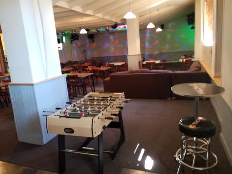 Rest Easy Motel - Swimm 6