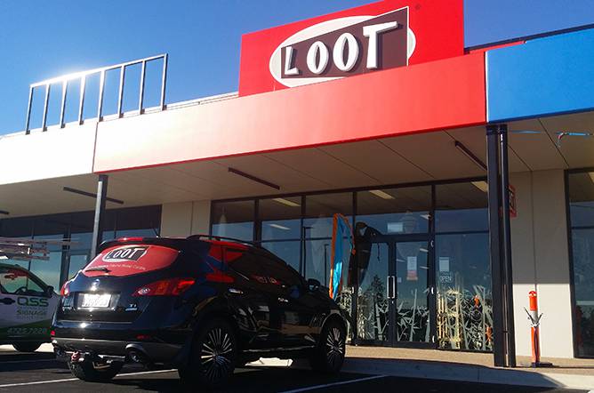 Signs Currajong QLD Swimm