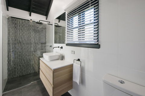 Beach Huts Middleton - Internet Find 20