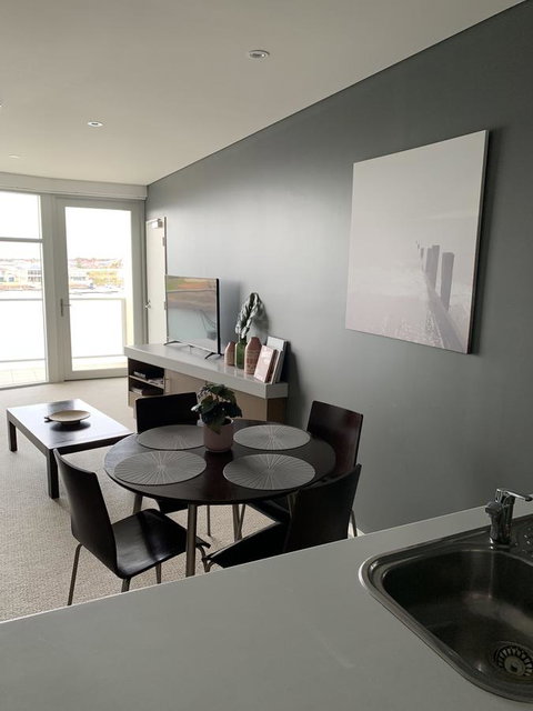 Wallaroo Marina Stayz - Renee 10