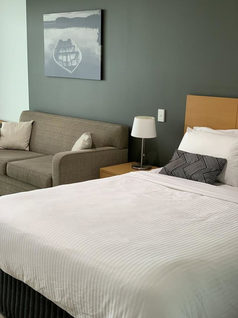 Wallaroo Marina Stayz - Renee 5