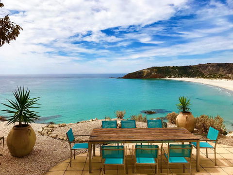 Life-time Private Retreats - Internet Find 0