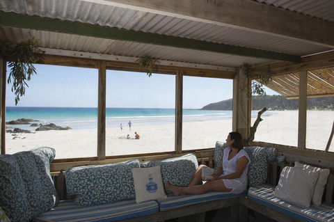 Life-time Private Retreats - Internet Find 7
