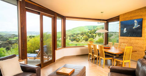 Life-time Private Retreats - Internet Find 16