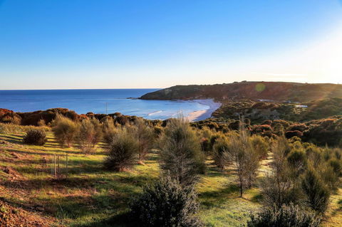 Life-time Private Retreats - Internet Find 13