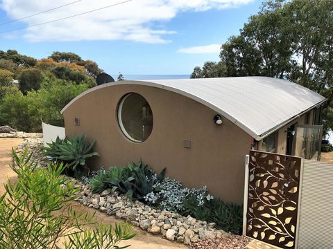 Life-time Private Retreats - Internet Find 35