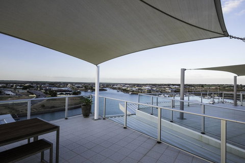 Wallaroo Marina Apartments - Renee 34