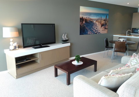 Wallaroo Marina Executive Apartments - Renee 4