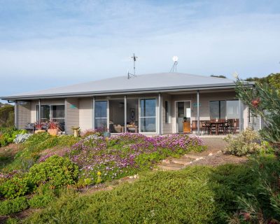 Emu Bay Holiday Homes - Internet Find 40