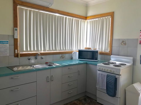 Emu Bay Holiday Homes - Internet Find 33