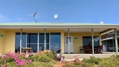 Emu Bay Holiday Homes - Internet Find 25