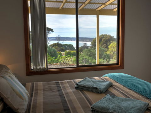 Emu Bay Holiday Homes - Internet Find 32