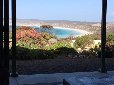 Emu Bay Holiday Homes - Internet Find 31