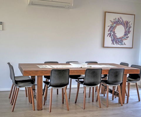 Emu Bay Holiday Homes - Internet Find 0