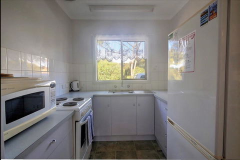 Emu Bay Holiday Homes - Internet Find 4