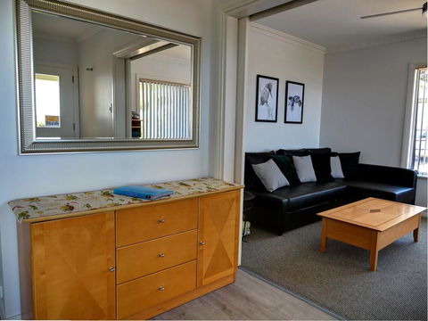 Emu Bay Holiday Homes - Internet Find 24